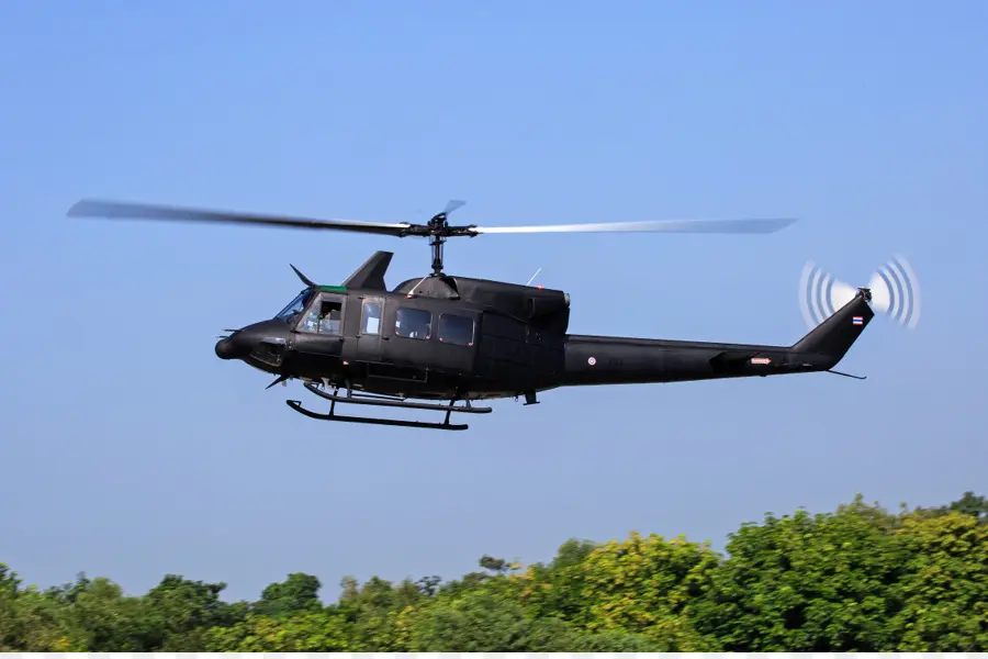 Helicóptero Negro，Aeronave PNG