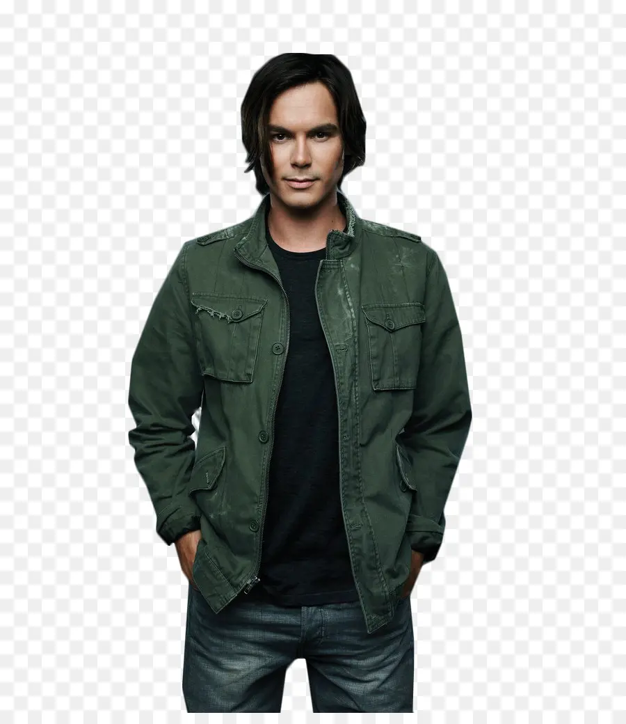 Tyler Blackburn，Lindas Y Pequeñas Mentirosas PNG