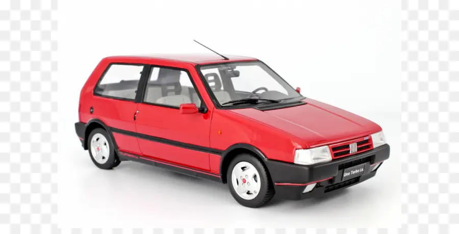 Fiat Uno，Parachoques PNG